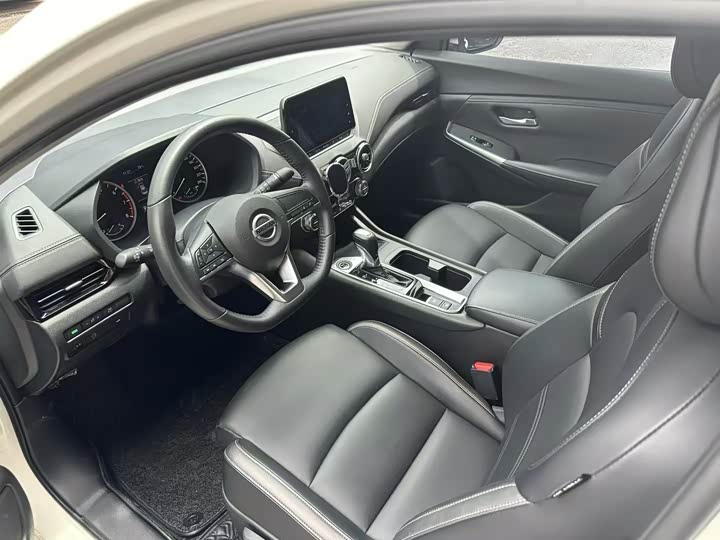 Фото 4 - Nissan Sylphy