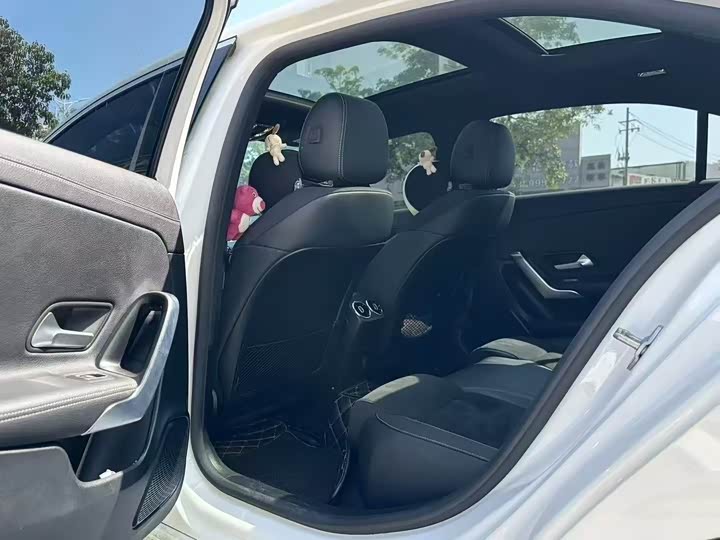 Фото 5 - Mercedes-Benz A-Class