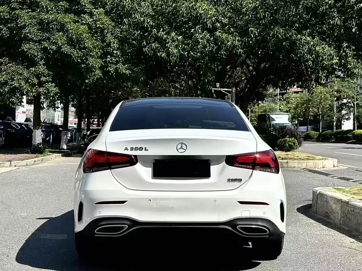 Фото 8 - Mercedes-Benz A-Class