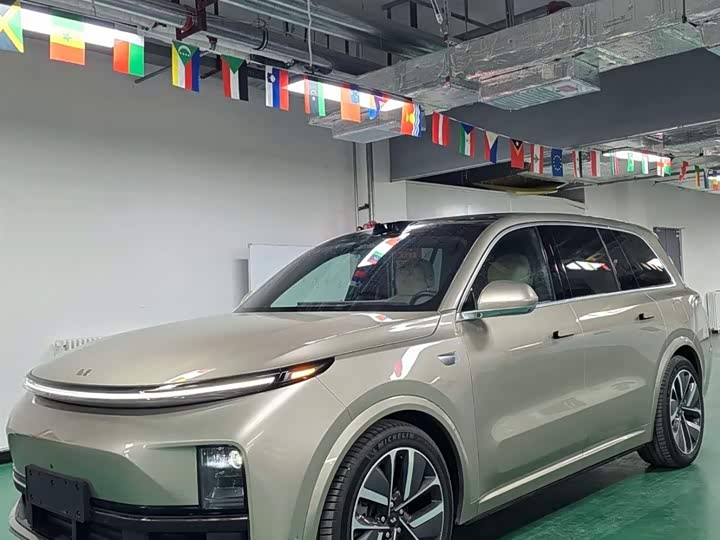 Фото 1 - LiXiang L9