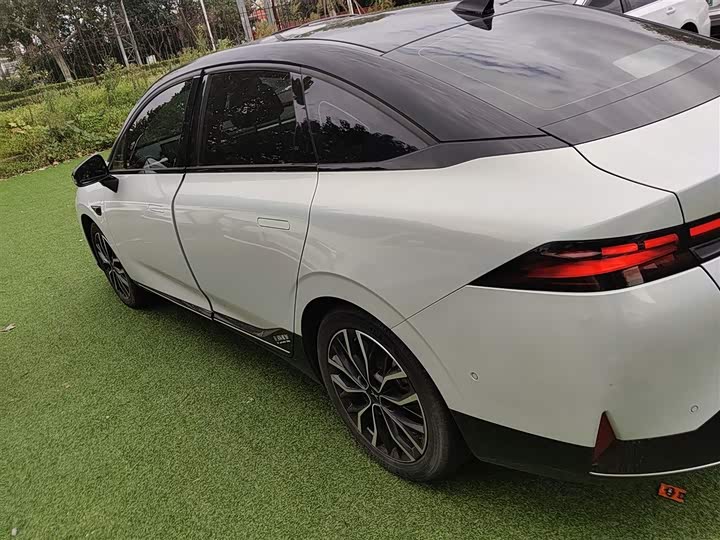 Фото 5 - XPeng P5