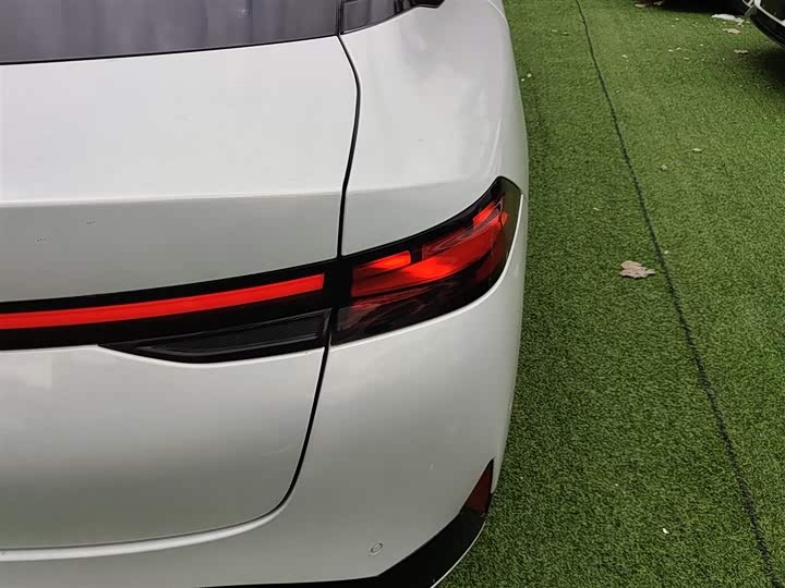 Фото 8 - XPeng P5