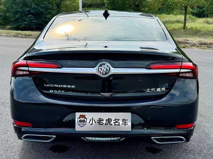 Фото 14 - Buick LaCrosse