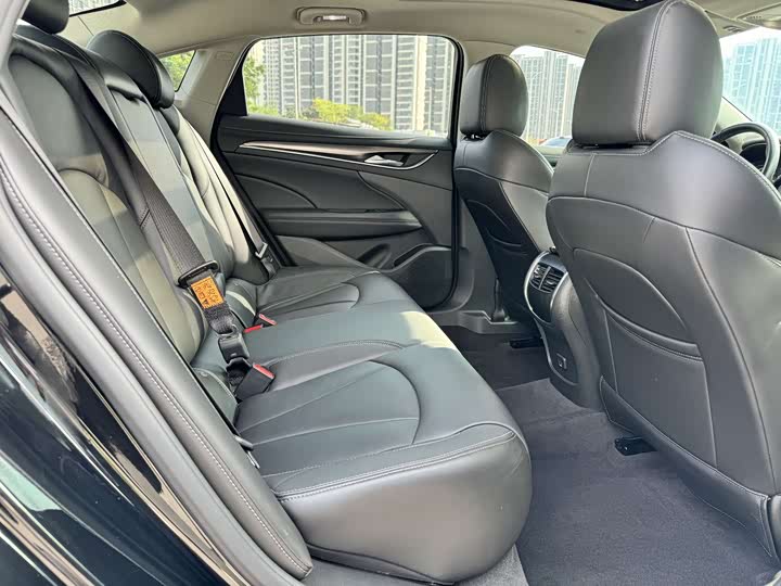 Фото 7 - Buick LaCrosse