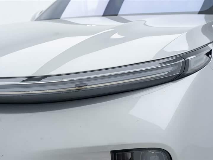 Фото 23 - LiXiang L9