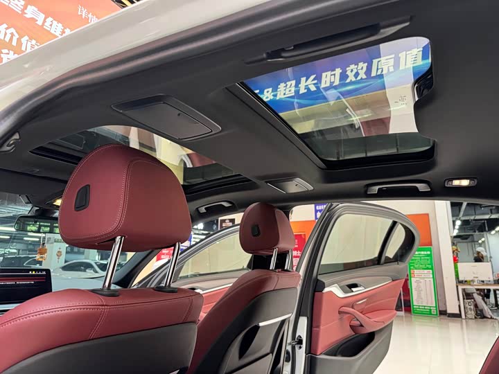 Фото 22 - BMW 5 Series