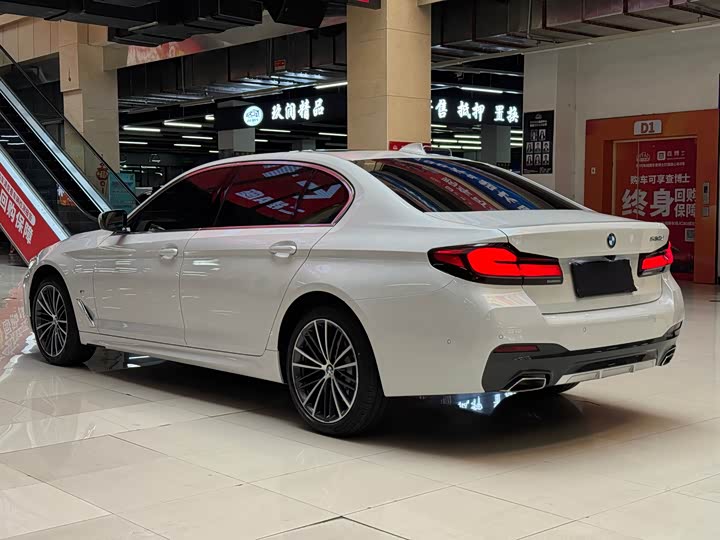 Фото 4 - BMW 5 Series
