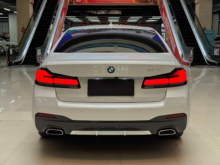 Фото 5 - BMW 5 Series