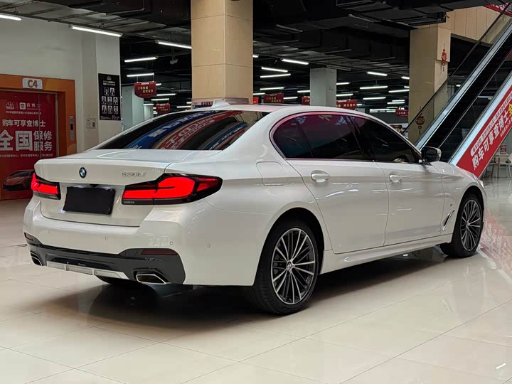 Фото 6 - BMW 5 Series