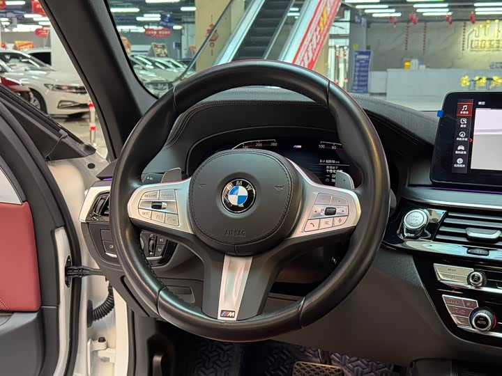 Фото 8 - BMW 5 Series