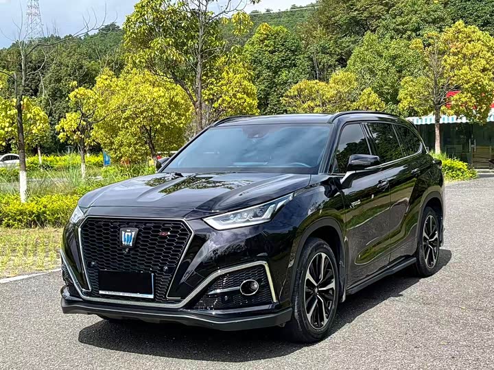 Фото 1 - Toyota Crown Kluger