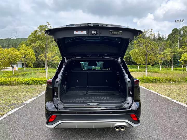 Фото 25 - Toyota Crown Kluger