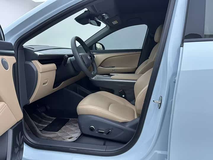 Фото 5 - BAIC Arcfox Alpha T5