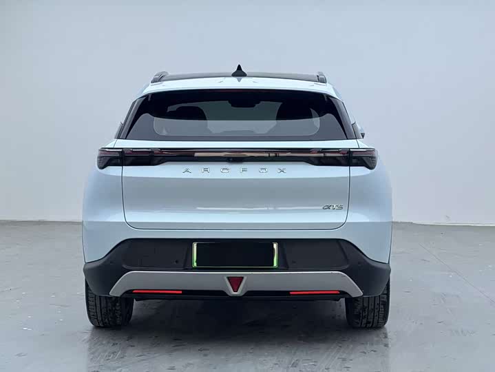 Фото 9 - BAIC Arcfox Alpha T5