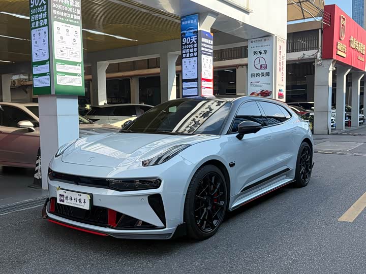 Фото 1 - Zeekr 001 FR