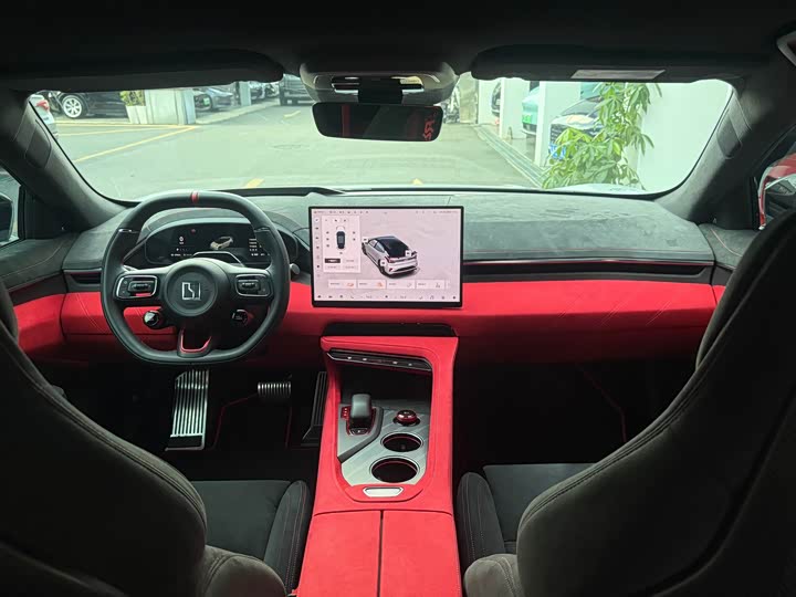 Фото 10 - Zeekr 001 FR