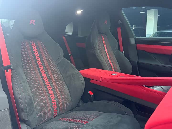 Фото 12 - Zeekr 001 FR