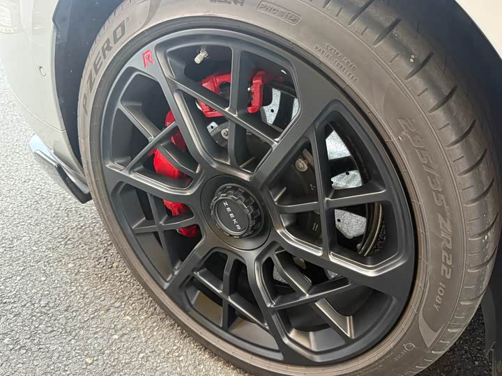 Фото 17 - Zeekr 001 FR