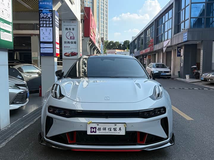 Фото 3 - Zeekr 001 FR