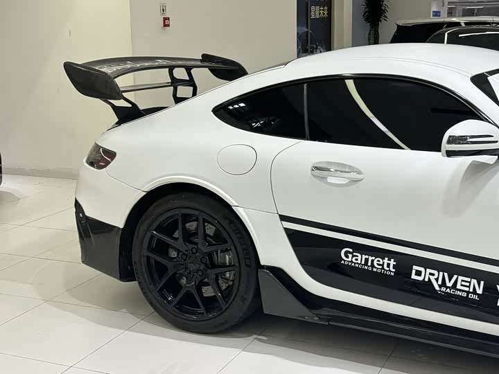 Фото 10 - Mercedes-Benz AMG GT