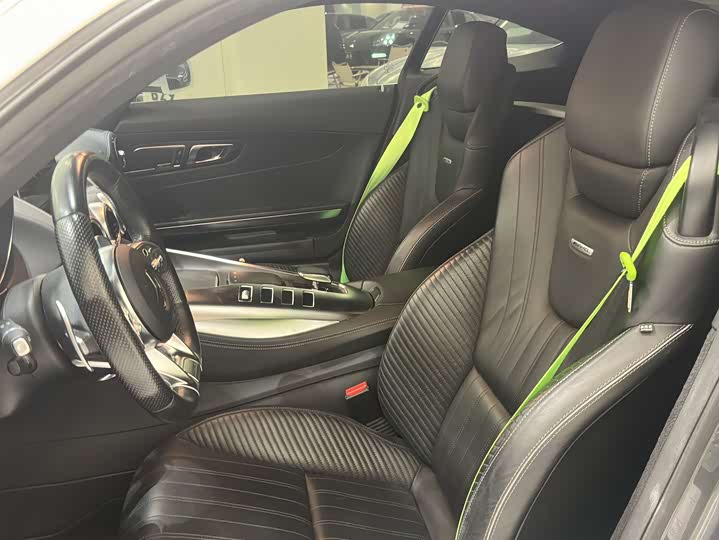 Фото 5 - Mercedes-Benz AMG GT