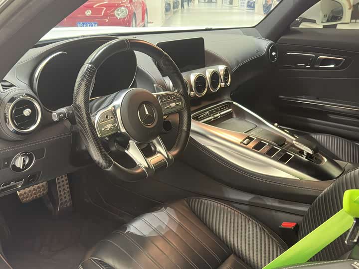 Фото 7 - Mercedes-Benz AMG GT