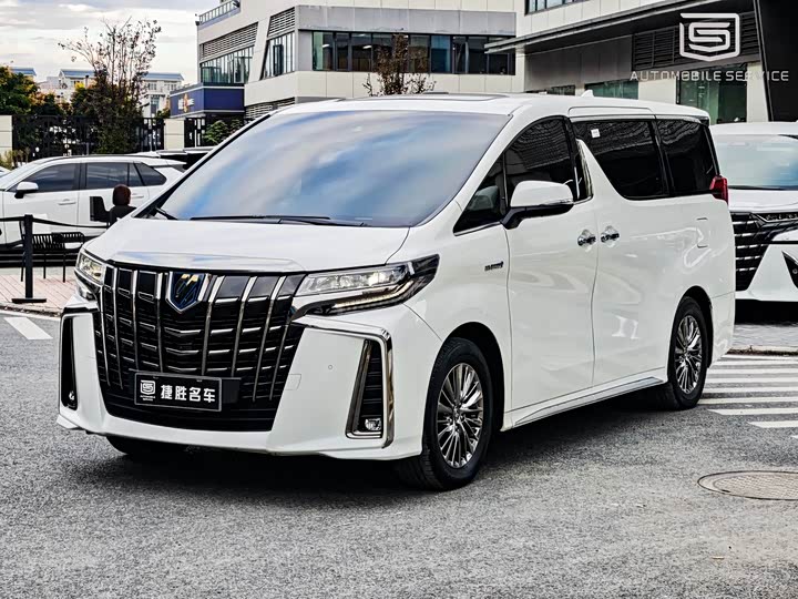 Фото 1 - Toyota Alphard