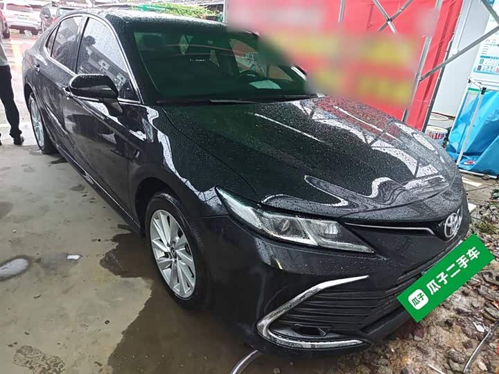 Фото 4 - Toyota Camry