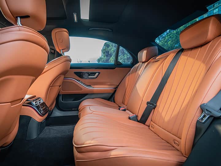 Фото 10 - Mercedes-Benz S-Class