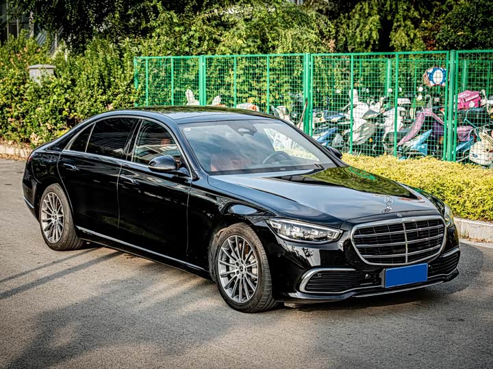 Фото 3 - Mercedes-Benz S-Class