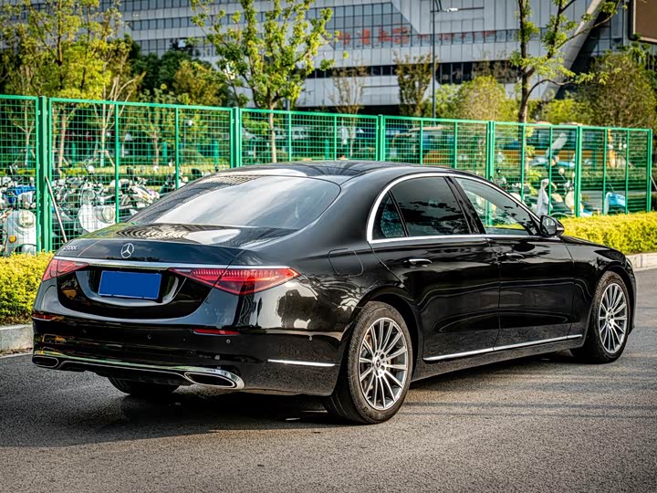 Фото 4 - Mercedes-Benz S-Class