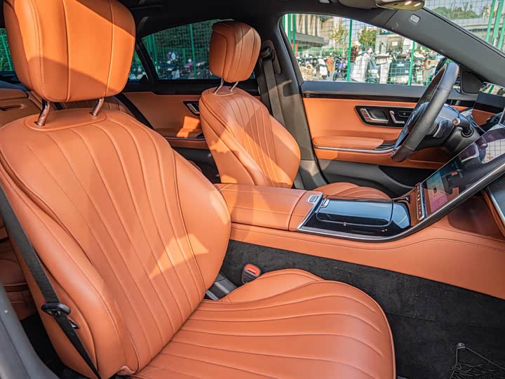 Фото 9 - Mercedes-Benz S-Class