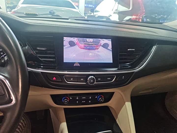 Фото 16 - Buick Regal