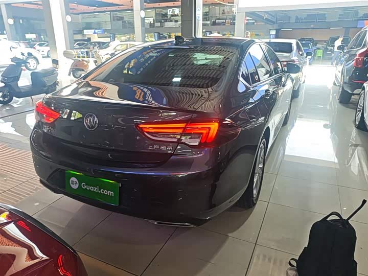 Фото 9 - Buick Regal