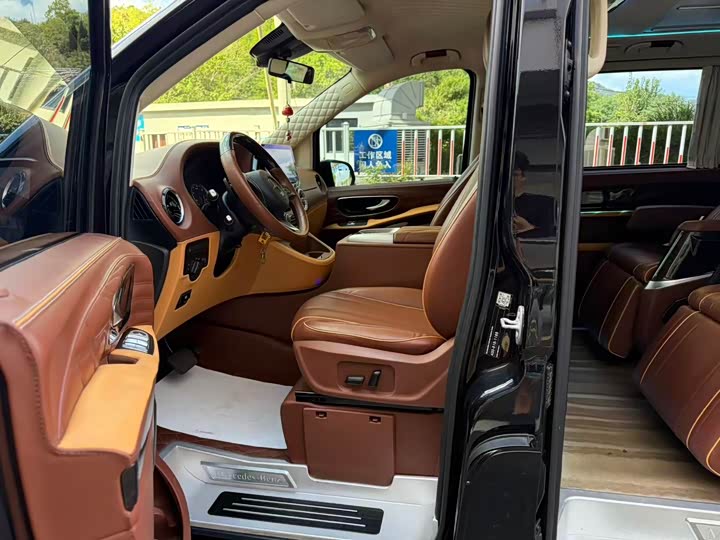 Фото 4 - Mercedes-Benz Vito