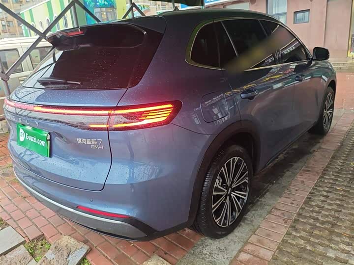 Фото 7 - Geely Galaxy Starship 7