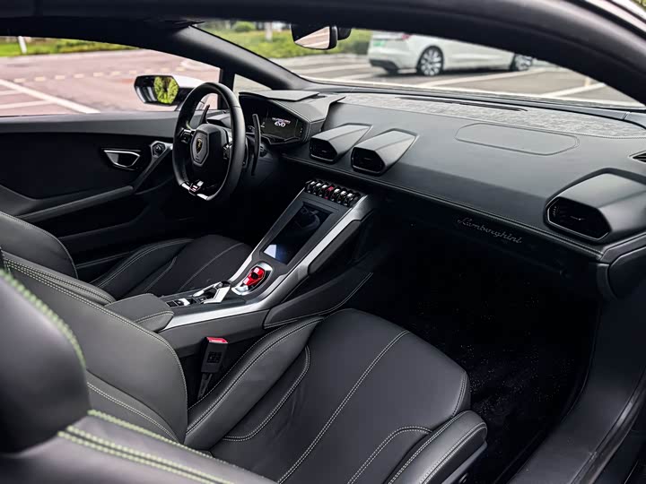 Фото 12 - Lamborghini Huracán