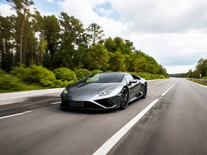 Фото 3 - Lamborghini Huracán