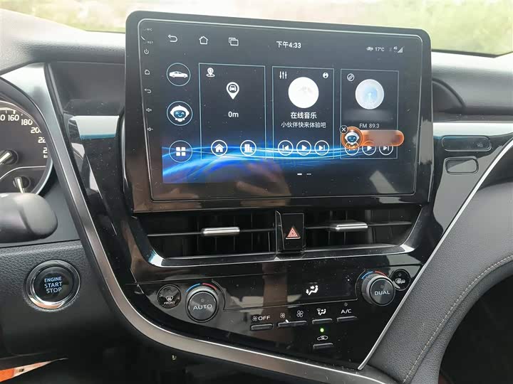 Фото 6 - Toyota Camry