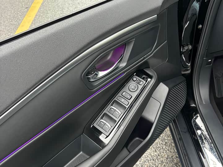 Фото 18 - Honda Accord