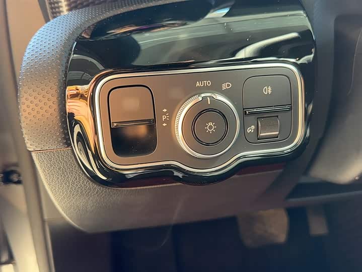 Фото 12 - Mercedes-Benz A-Class