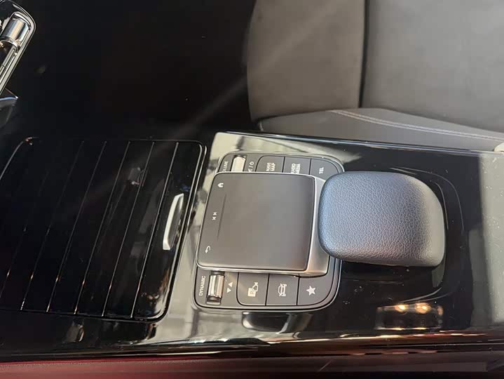 Фото 16 - Mercedes-Benz A-Class