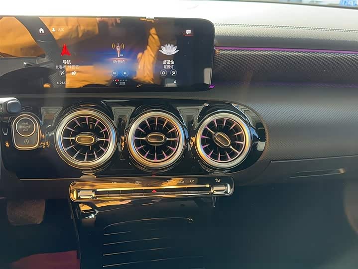 Фото 5 - Mercedes-Benz A-Class