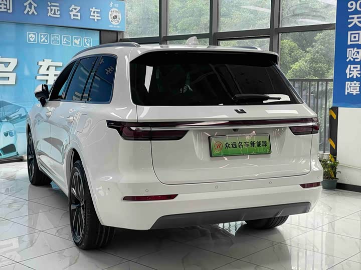 Фото 6 - LiXiang One