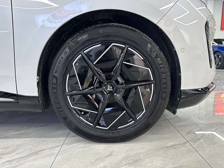 Фото 17 - GAC Hyptec HT