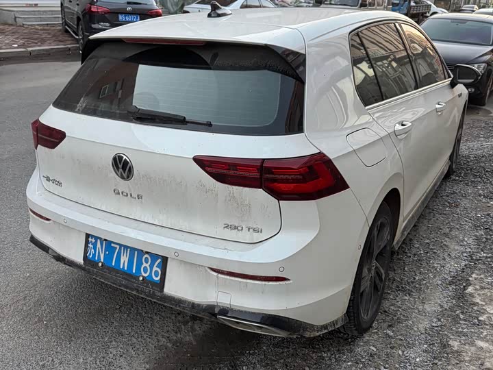 Фото 11 - Volkswagen Golf