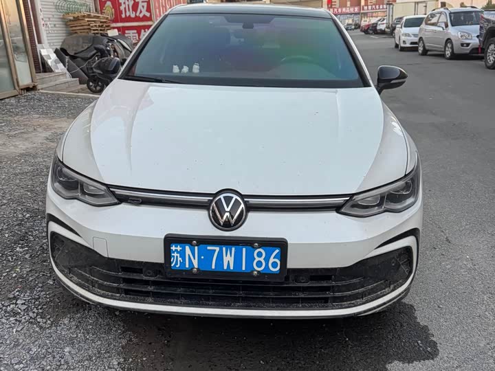 Фото 2 - Volkswagen Golf