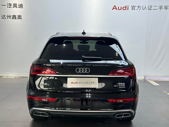 Фото 8 - Audi Q5L