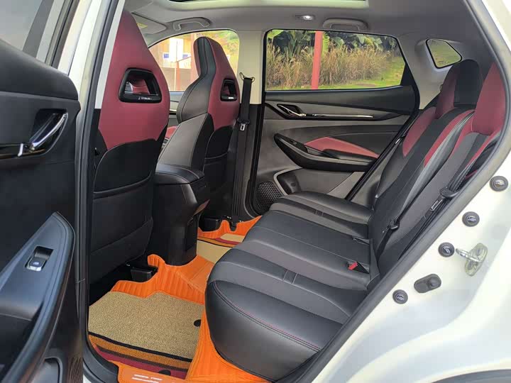 Фото 12 - Changan Oshan X5