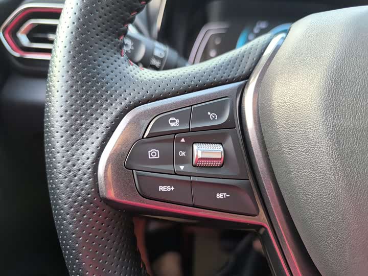 Фото 19 - Changan Oshan X5